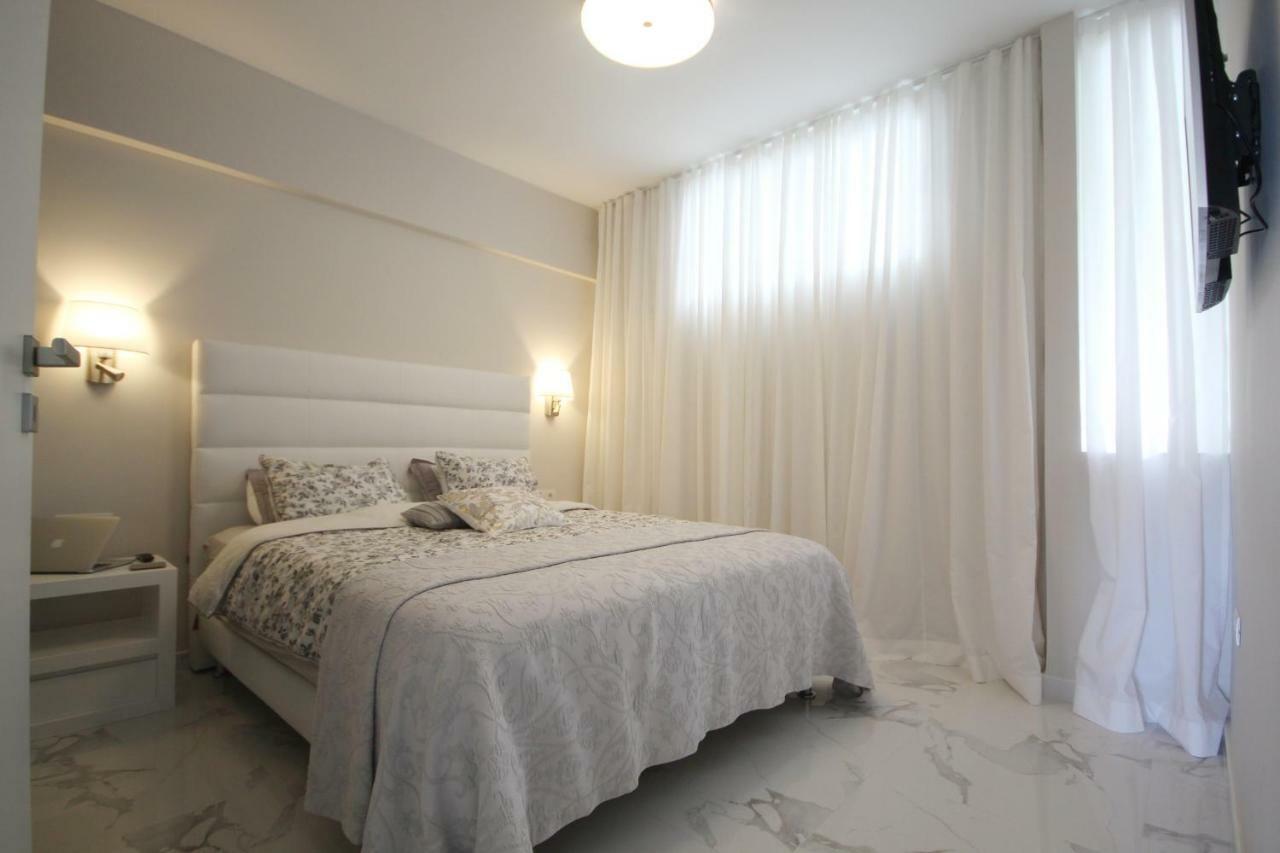 Luxury Apartments In First Beach Line With Pool Costa Adeje  Exterior photo